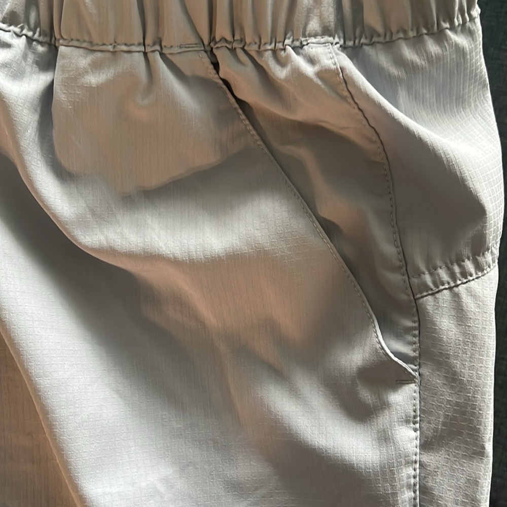 Columbia PFG Crop Pants - Picture 4 of 8